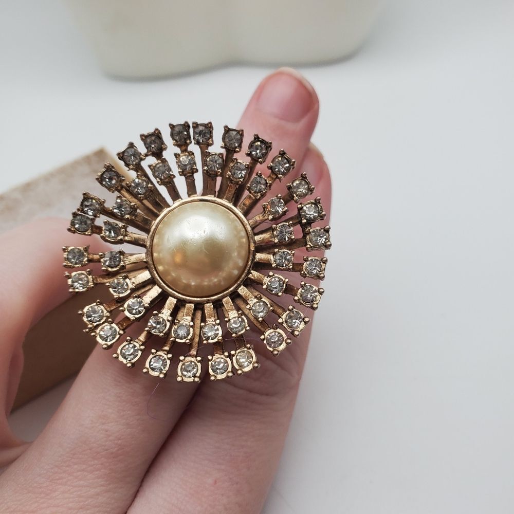 Crystal bloom ring size 5